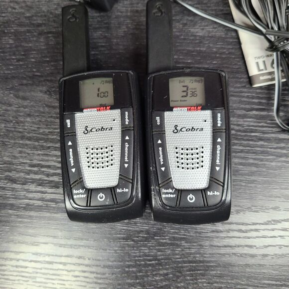 Cobra LI-6500-2WXVP Two Way Radios Walkie Talkies And Charger Adapter - Picture 2 of 7